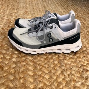 ON Cloud Vista sneaker